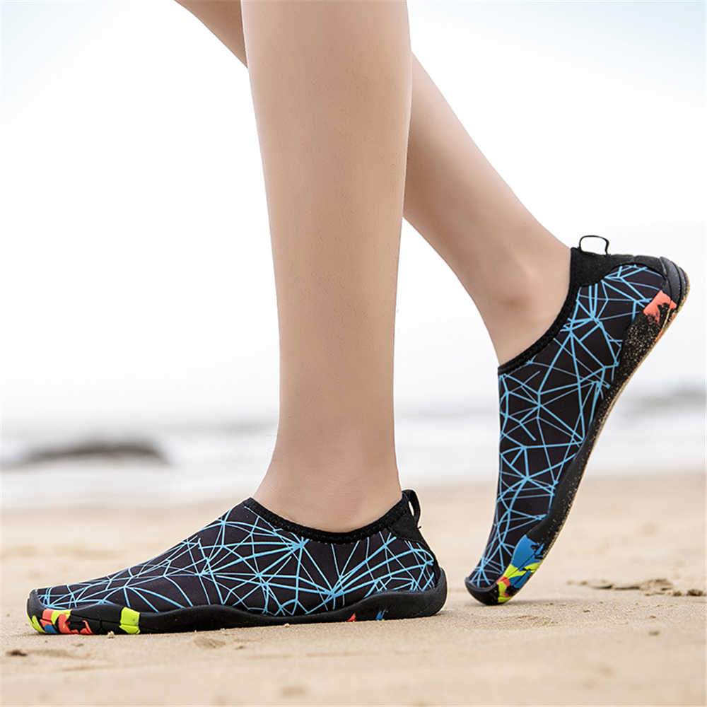 라운드 노즈 컬러스 오리지널 남성 샌들 슬리퍼 화이트  - Men'S Shoes Size 42 In Us 리뷰 및 가격